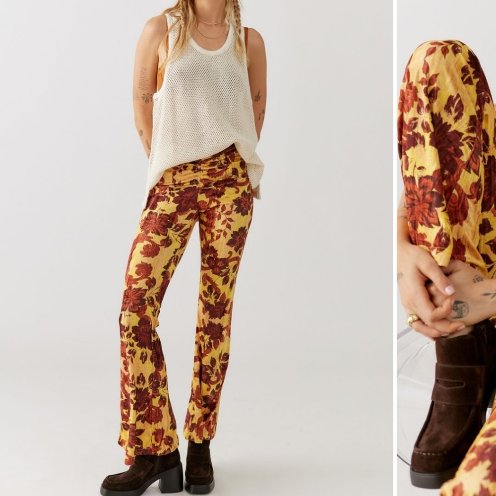 Urban outfitters apolonia velvet flare pant